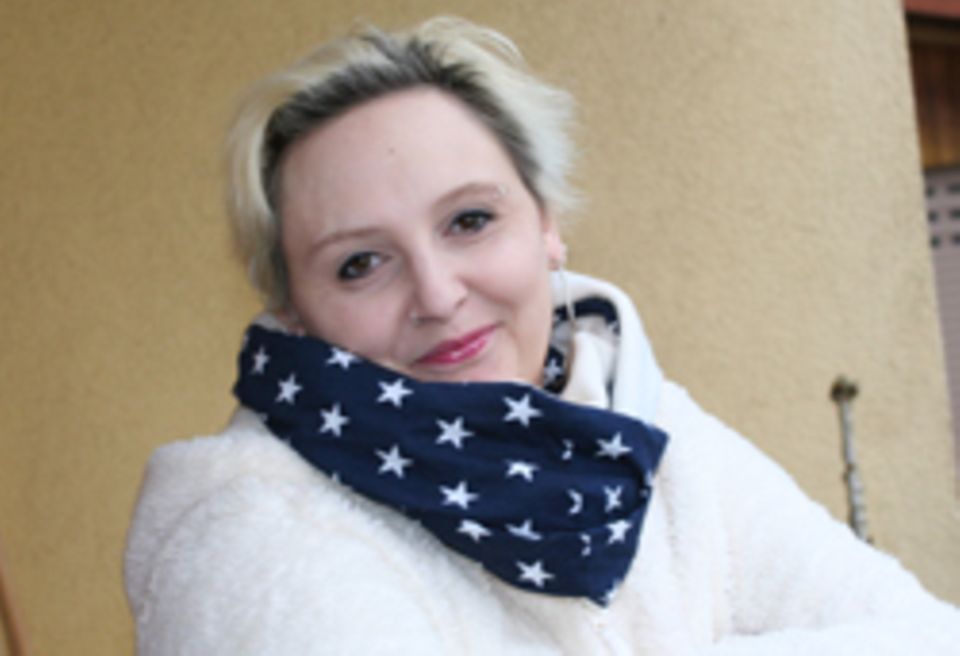 Judith Straub ist verheiratet und hat zwei Kinder. Sie lebt für ihre Hobbys: Stricken, Häkeln, Nähen. Upcycling und Bloggen. Ein Traum von ihr: ein Buch zu schreiben, dass Emetophobikern hilft, ihre Phobie loszuwerden. Judith Straub ist verheiratet und hat zwei Kinder. Sie lebt für ihre Hobbys: Stricken, Häkeln, Nähen. Upcycling und Bloggen. Ein Traum von ihr: ein Buch zu schreiben, dass Emetophobikern hilft, ihre Phobie loszuwerden.