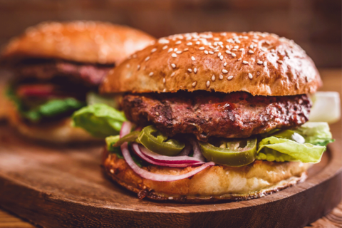 Diese neue Burger-Kampagne ist ein Schlag ins Gesicht aller Vegetarier!