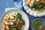 Linsen überzeugen durch einen sehr hohen Eiweißanteil. Sie sind reich an Ballaststoffen und sorgen so für ein langanhaltendes Sättigungsgefühl. Die Papaya verleiht diesem Salat eine köstliche Frische. Zum Rezept: Papaya-Linsen-Salat