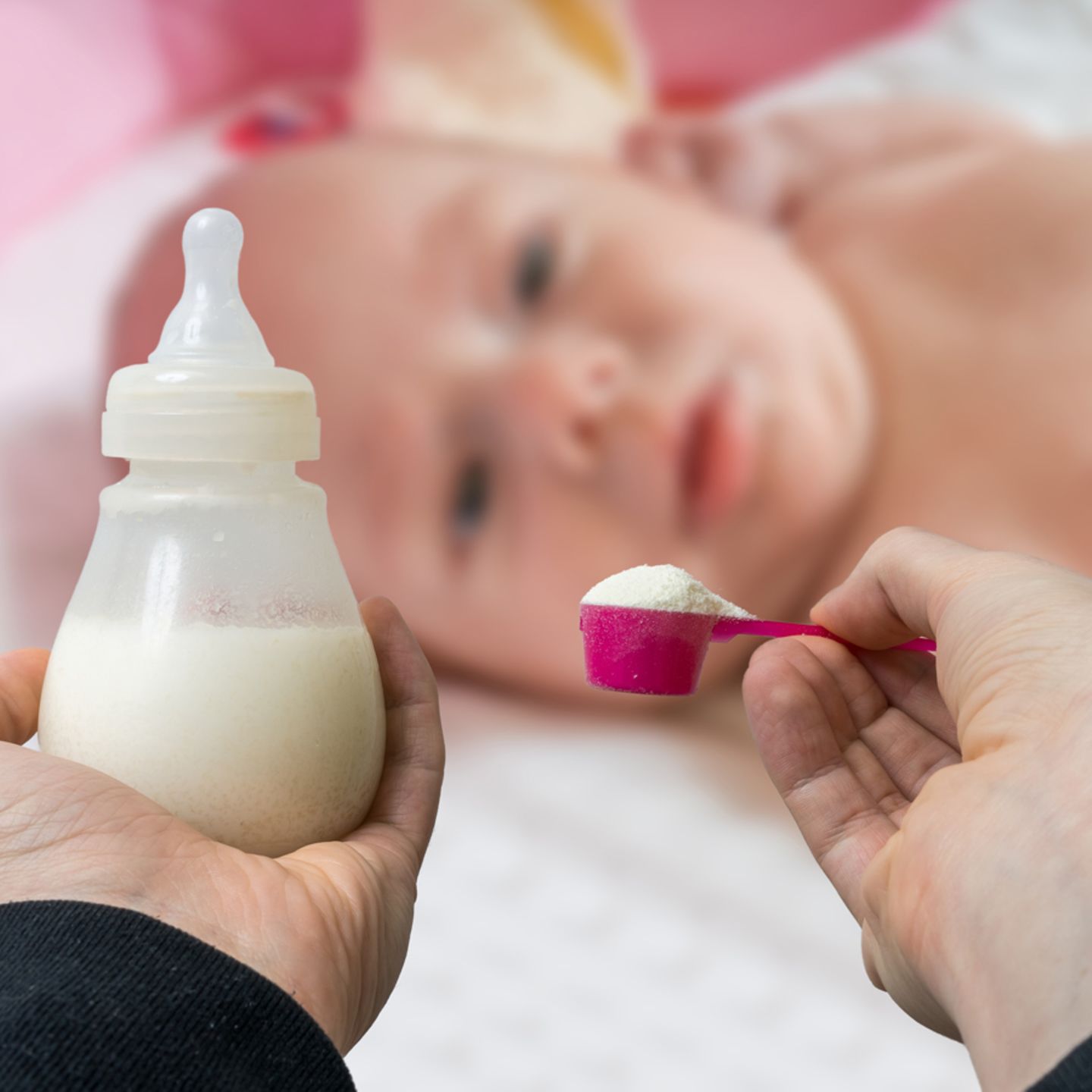 Babynahrung Warum Wird In Drogerien Das Milchpulver Knapp Brigitte De