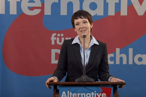 So veralbert Carolin Kebekus AfD-Frau Frauke Petry