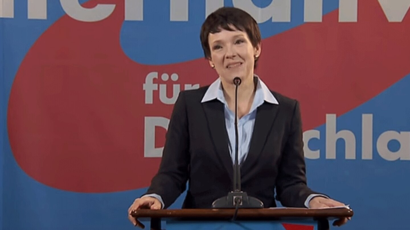 Pussy Des Monats So Veralbert Carolin Kebekus Afd Frau Frauke Petry Brigitte De