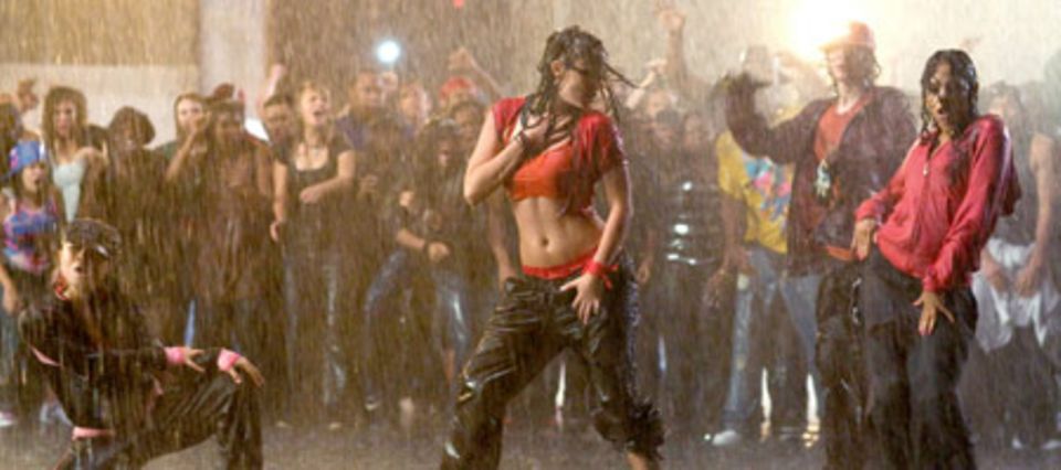 Andie (Briana Evigan) in Aktion Andie (Briana Evigan) in Aktion