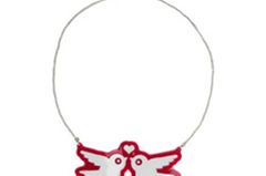 Kette von www.asos.com, um 28 Euro. Kette von www.asos.com, um 28 Euro.