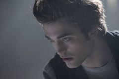 Der Vampir Edward wird in der Verfilmung "Twilight" von Robert Pattinson gespielt Der Vampir Edward wird in der Verfilmung "Twilight" von Robert Pattinson gespielt