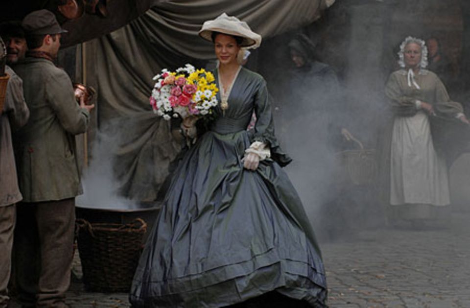Jessica Schwarz als Tony in "Buddenbrooks". Jessica Schwarz als Tony in "Buddenbrooks".