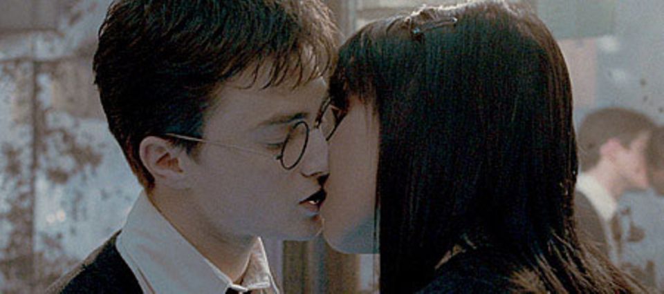 So küsste Harry Potter noch im 5. Teil, bevor er gegen Lord Voldemort antreten musste