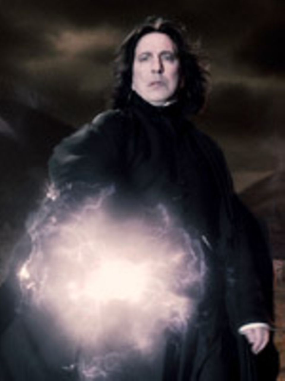 Gehört Professor Severus Snape (Alan Rickman) zu Voldemorts Anhängern? Gehört Professor Severus Snape (Alan Rickman) zu Voldemorts Anhängern?