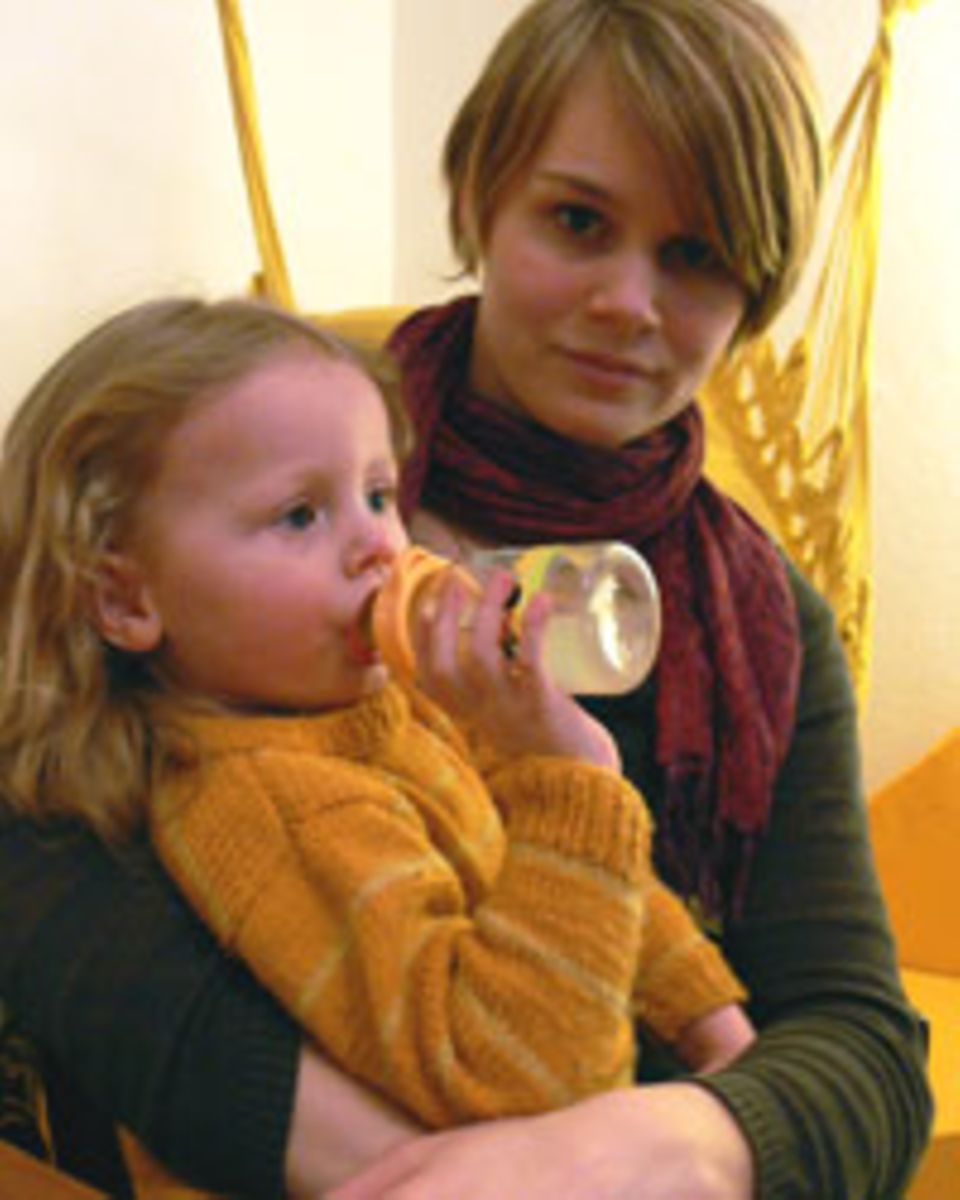 Lea mit ihrer Tochter Lucia.