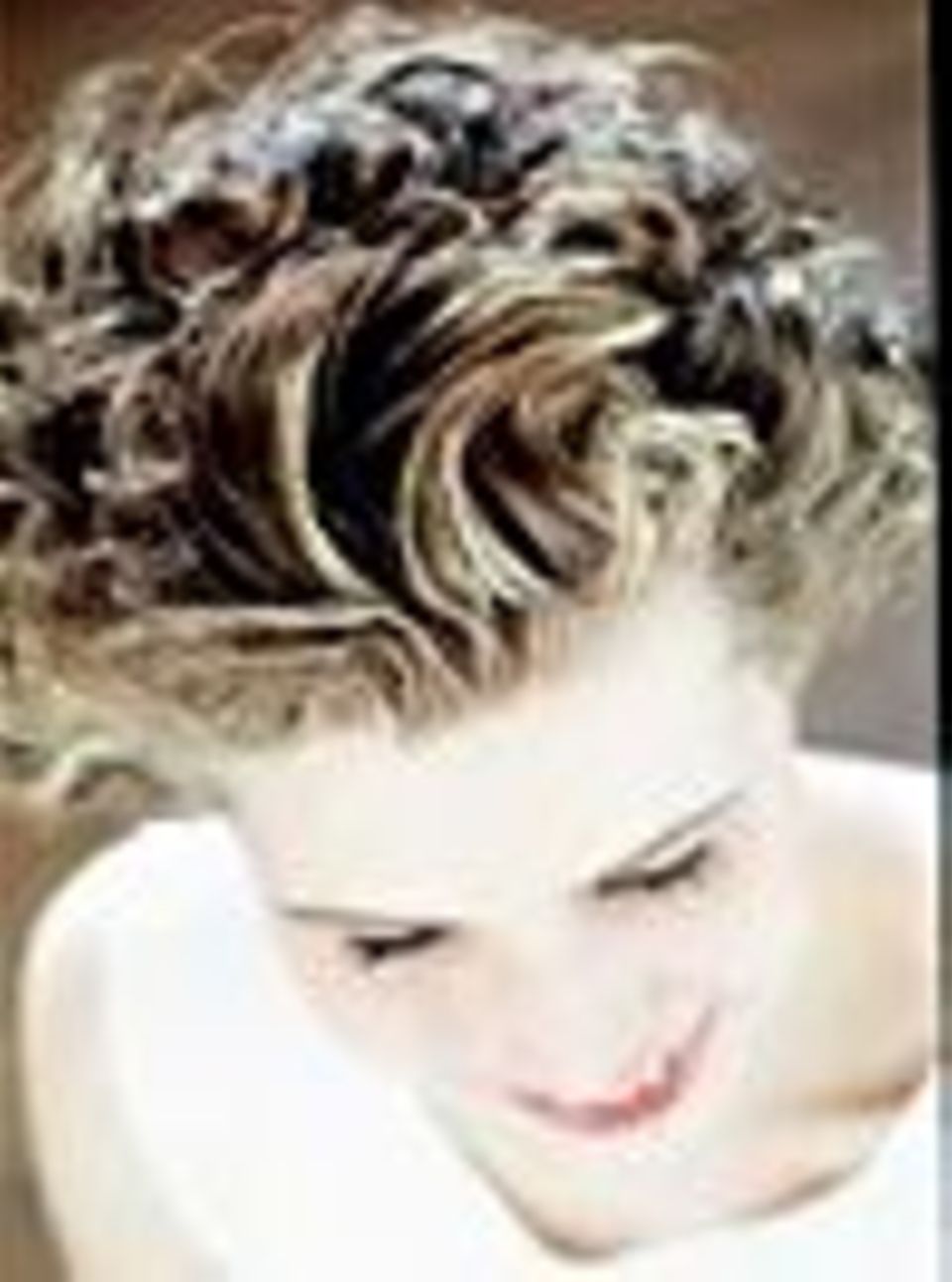 Locken bringen Volumen ins Haar Locken bringen Volumen ins Haar