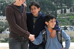 Allein in den Urlaub: Straßenbekanntschaften: Petra in Jerusalem Straßenbekanntschaften: Petra in Jerusalem