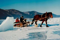 Sibirien: Mit dem Schlitten über den Baikalsee Sibirien: Mit dem Schlitten über den Baikalsee