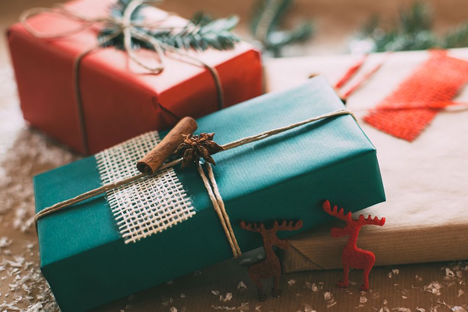 Richtig schenken: Über welche Geschenke freuen wir uns wirklich?