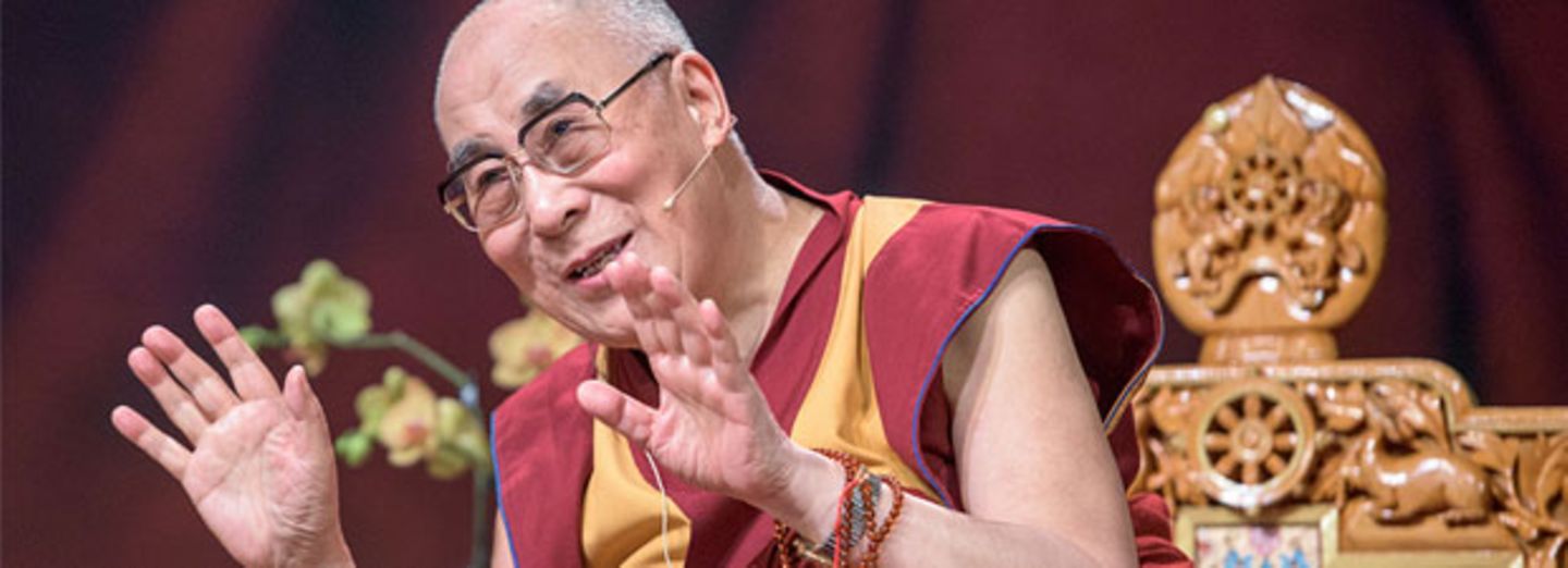 Dalai Lama: "Wir können das Problem nicht mit Beten lösen"