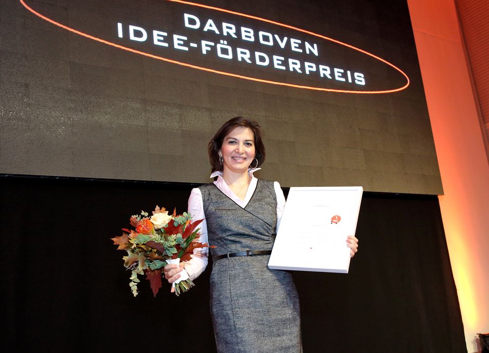 Strahlende Gewinnerin: Wissenschaftlerin Jelena Stojadinovic freut sich über den 1. Preis