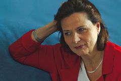 Ihre Tochter war die erste Brustkrebs-Patientin in der Familie. Deswegen ahnte Brigitte Schneider auch nichts von ihrer erblichen Belastung. Ihre Tochter war die erste Brustkrebs-Patientin in der Familie. Deswegen ahnte Brigitte Schneider auch nichts von ihrer erblichen Belastung.
