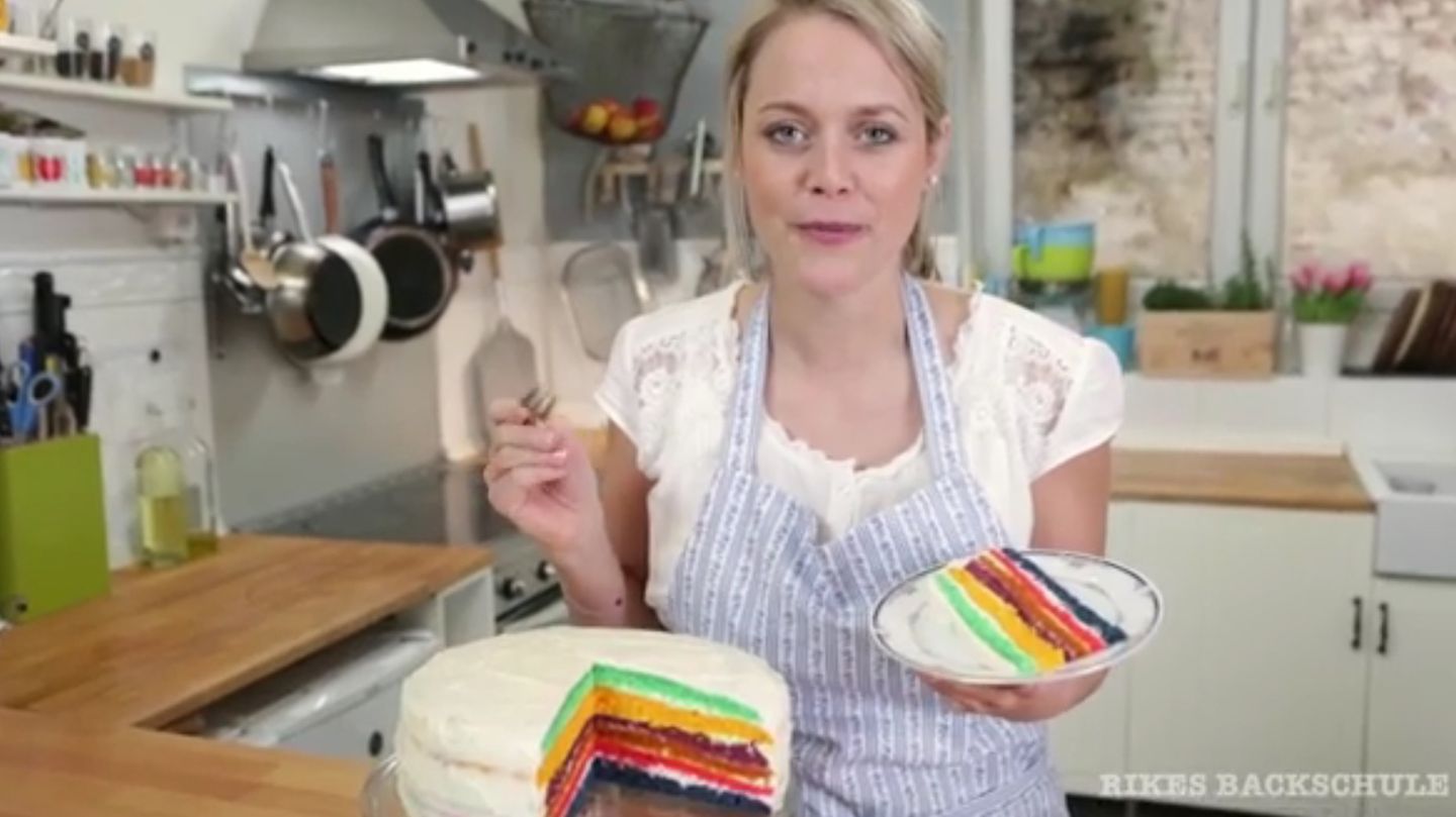 Rikes Backschule Regenbogenkuchen Brigitte De