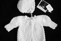 Eine Mutter gedenkt ihrer 11 Fehlgeburten mit starken Bildern Eine Mutter gedenkt ihrer 11 Fehlgeburten mit starken Bildern