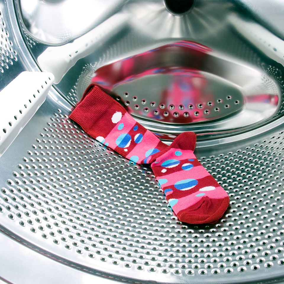 Dahin verschwinden Socken in der Waschmaschine wirklich!