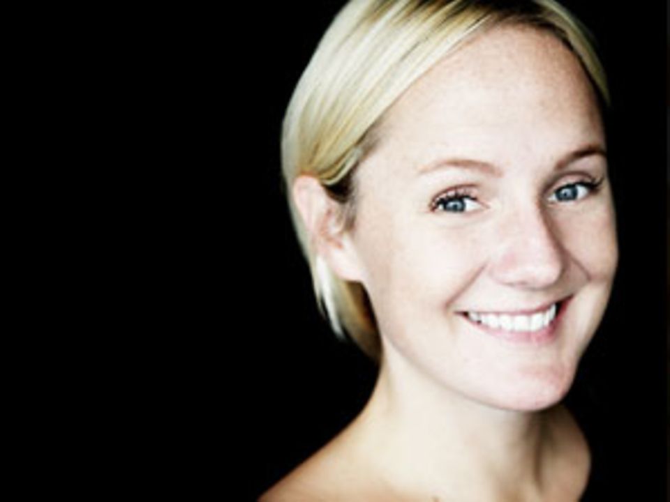 Lina Thomsgård, PR-Beraterin aus Stockholm, setzt sich mit ihrem "Gerechtigkeitsbüro" für mehr Expertinnen ein.