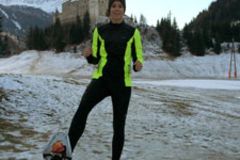 Ausgepowert, aber glücklich: Daniela Stohn nach ihrer ersten Laufrunde auf Schneeschuhen. Ausgepowert, aber glücklich: Daniela Stohn nach ihrer ersten Laufrunde auf Schneeschuhen.