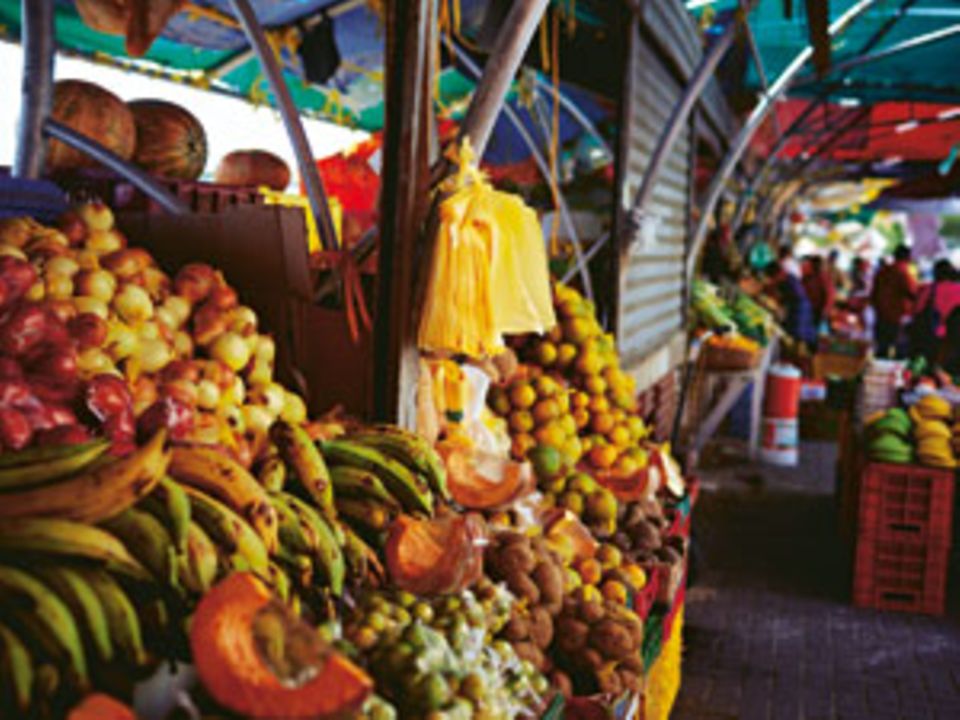 Bunter Markt auf Curaçao