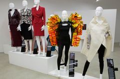 Women Fashion Power: die Mode starker Frauen Women Fashion Power: die Mode starker Frauen