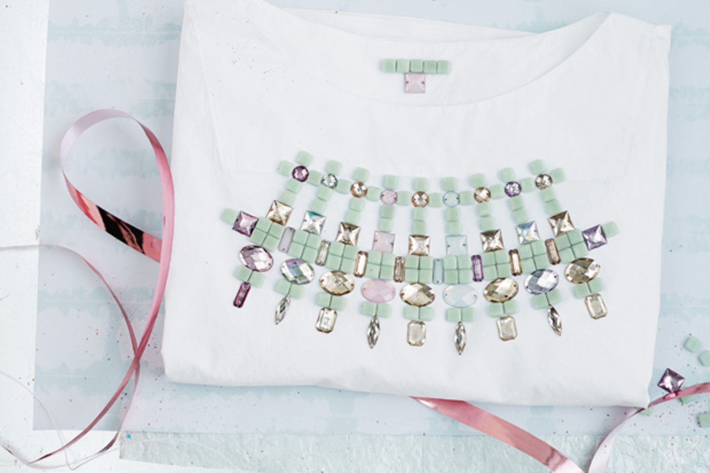 Mode Shirts Netzshirts Transparenters Shirt bestickt mit Perlen 