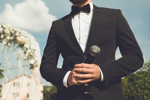 Gänsehaut: Bräutigam singt auf der Hochzeit für seine große Liebe