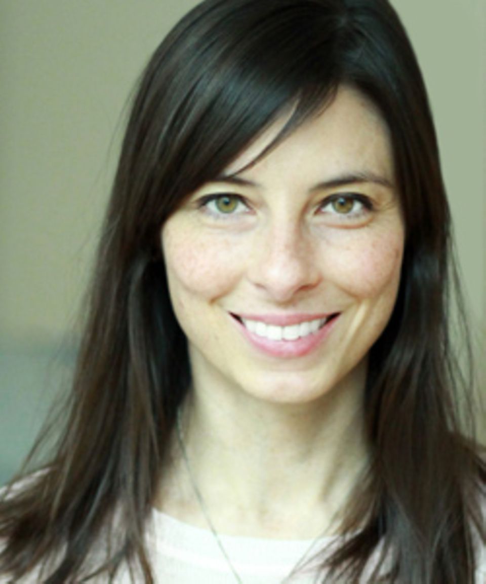 Sandra Runge gehört zum Gründerteam von "Coworking Toddler". Die Juristin betreibt außerdem das Blog Smart Mama, in dem sie Mütter über ihre Rechte aufklärt. Sandra Runge gehört zum Gründerteam von "Coworking Toddler". Die Juristin betreibt außerdem das Blog Smart Mama, in dem sie Mütter über ihre Rechte aufklärt.