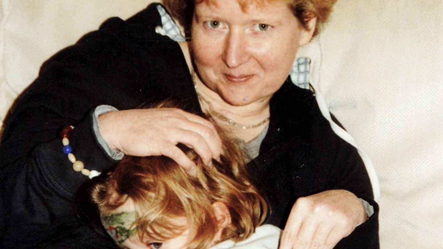 Entbindung im Wachkoma: Pltzlich Mutter: Nach fnf Jahren im Koma trifft  Carola ihre Tochter zum ersten Mal | BRIGITTE.de