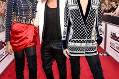 Beste Freunde: Jourdan Dunn (links) und Kendall Jenner mit Balmain-Designer Oliver Rousteing. Bei den Billboard Music Awards in Las Vegas gaben die beiden Models einen Vorgeschmack auf die H&M-Kooperation. Beste Freunde: Jourdan Dunn (links) und Kendall Jenner mit Balmain-Designer Oliver Rousteing. Bei den Billboard Music Awards in Las Vegas gaben die beiden Models einen Vorgeschmack auf die H&M-Kooperation.