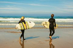 Bretteben: Der breite Strand von Odeceixe ist ein Hotspot für Surfer. Bretteben: Der breite Strand von Odeceixe ist ein Hotspot für Surfer.