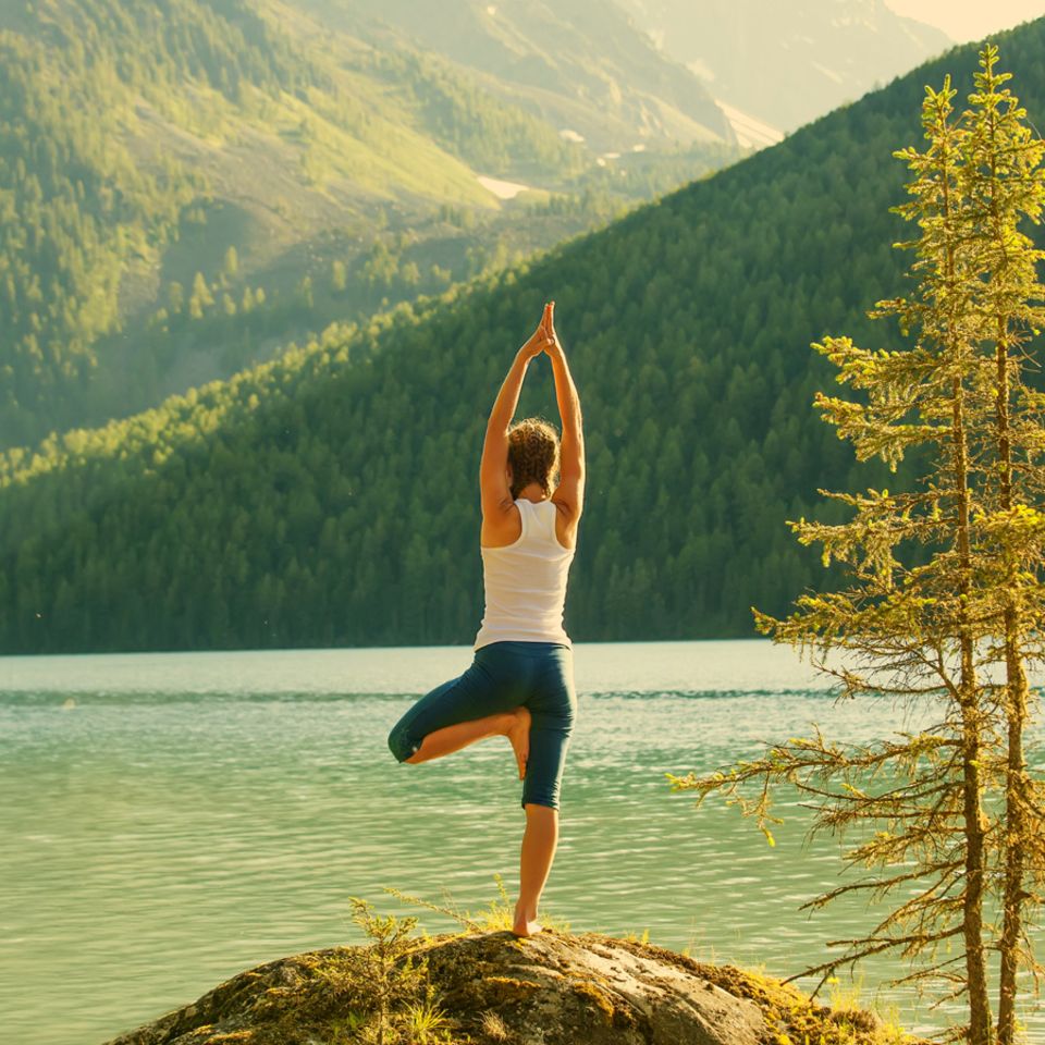 Yoga-Posen im Freien - einfach machen!