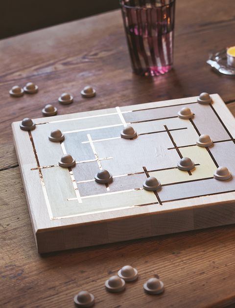 Gesellschaftsspiele: Mühlespiel selber bauen - eine Anleitung | BRIGITTE.de