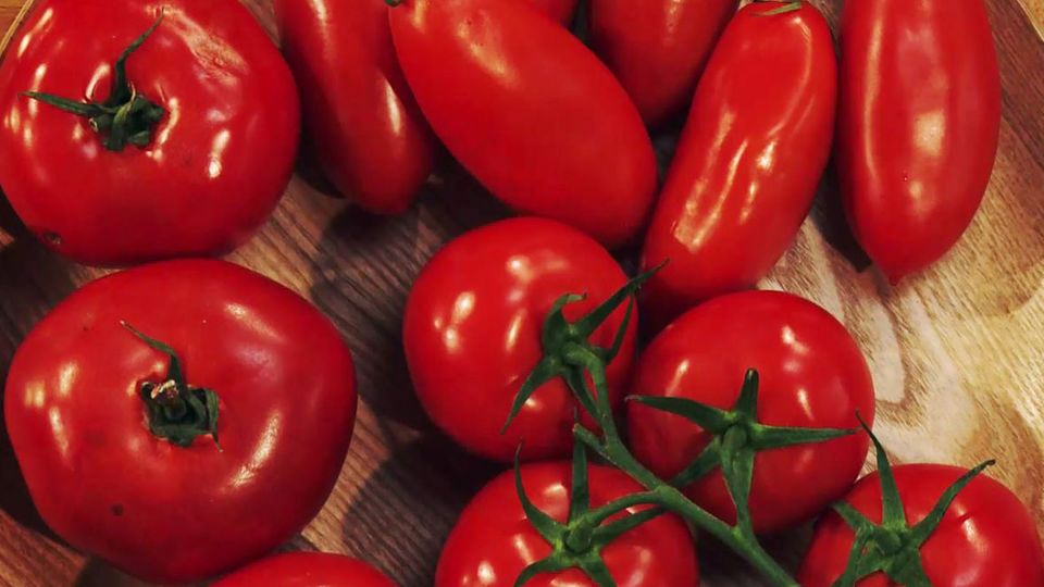 Tomaten schneiden: So geht's