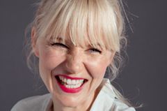 Saskia Hilgenberg arbeitet als freie Stylistin bei Zalon. Außerdem ist die Berlinerin einer der Köpfe hinter dem wunderbaren Blog Mummy Mag. Saskia Hilgenberg arbeitet als freie Stylistin bei Zalon. Außerdem ist die Berlinerin einer der Köpfe hinter dem wunderbaren Blog Mummy Mag.
