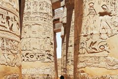 Größenwahn: Unfassbar, wie riesig die jahrtausendealten Säulen im Tempel von Karnak sind! Größenwahn: Unfassbar, wie riesig die jahrtausendealten Säulen im Tempel von Karnak sind!
