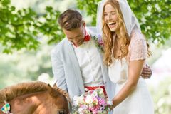 Brautkleid schneidern lassen: Stil nach Maß Brautkleid schneidern lassen: Stil nach Maß