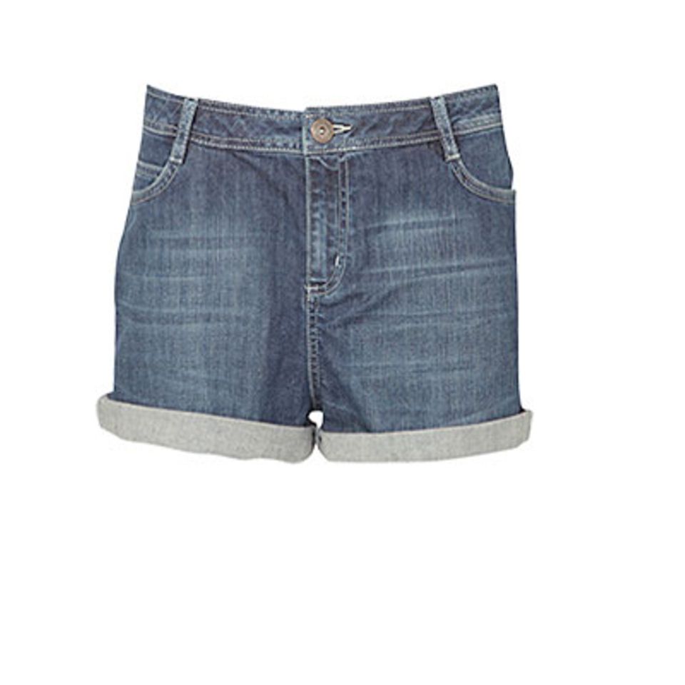 Kurze Hosen machen lange Beine: Jeansshorts mit Umschlag von Oasis, ca. 42 Euro.