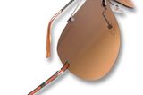 Rahmenloses Sonnenbrille mit durchgängig getönten Gläsern und schmalen Bügeln; 19,99 Euro; von ICON EYEWEAR über www.frontlineshop.com