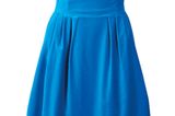 Trägerloses Party-Kleid in hellem Blau von Selected, um 130 Euro.