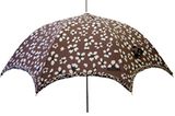 Regenschirm mit Leoparden-Muster von Moschino, um 85 Euro.  Zu Bestellen über www.regenschirme.de