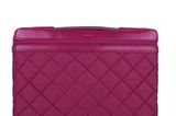 Pinkfarbenes, gestepptes Laptopcase mit Platz für Notebooks bis 15" von Knomo, um 80 Euro. Über Taschenkaufhaus.de.