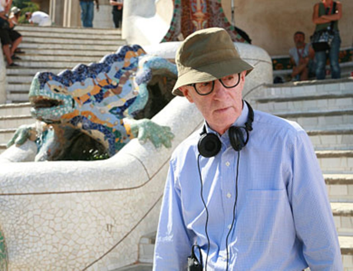 Regisseur Woody Allen am Set in Barcelona.