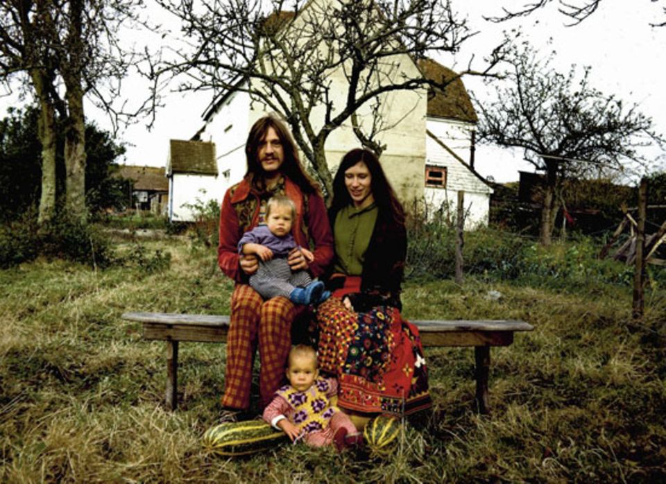 Ein Bild vom einfachen Leben in Amerika - Der Möbeldesigner Rupert Williamson mit seiner Familie. Sie lebten auf einem Bauenhof.