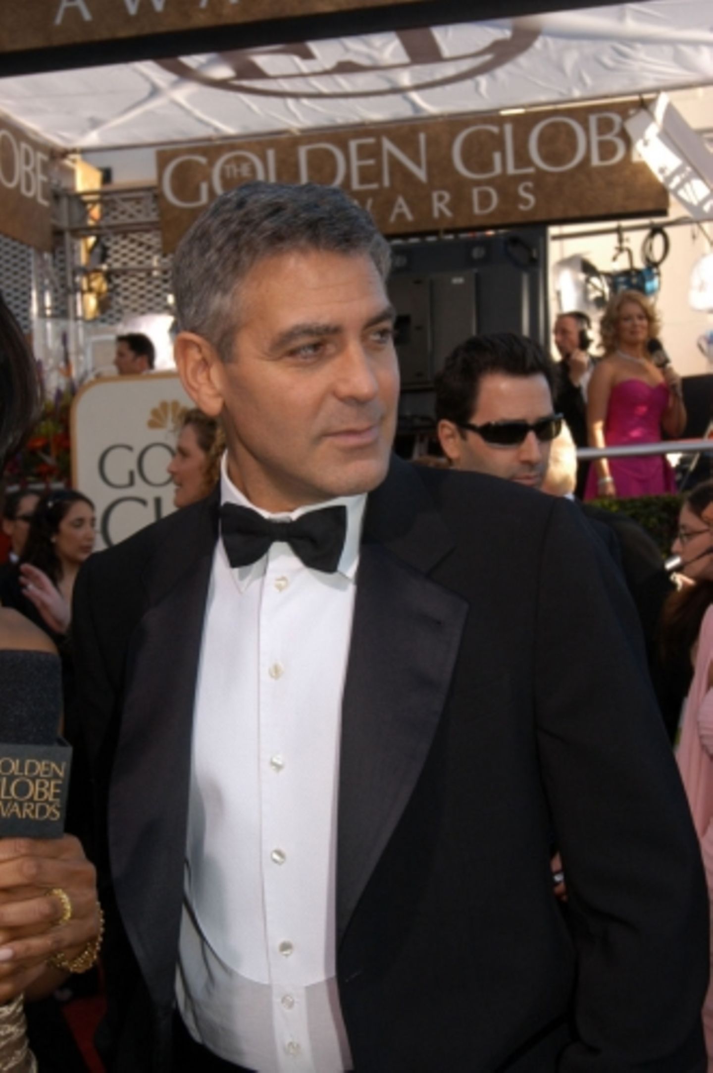 Es gab zwar keinen Preis für seinen ebenfalls in Sachen Oscar hoch gehandelten Film "Good Night, and Good Luck": Aber George Clooney selbst durfte einen Golden Globe für seine Nebenrolle in "Syriana" in Empfang nehmen