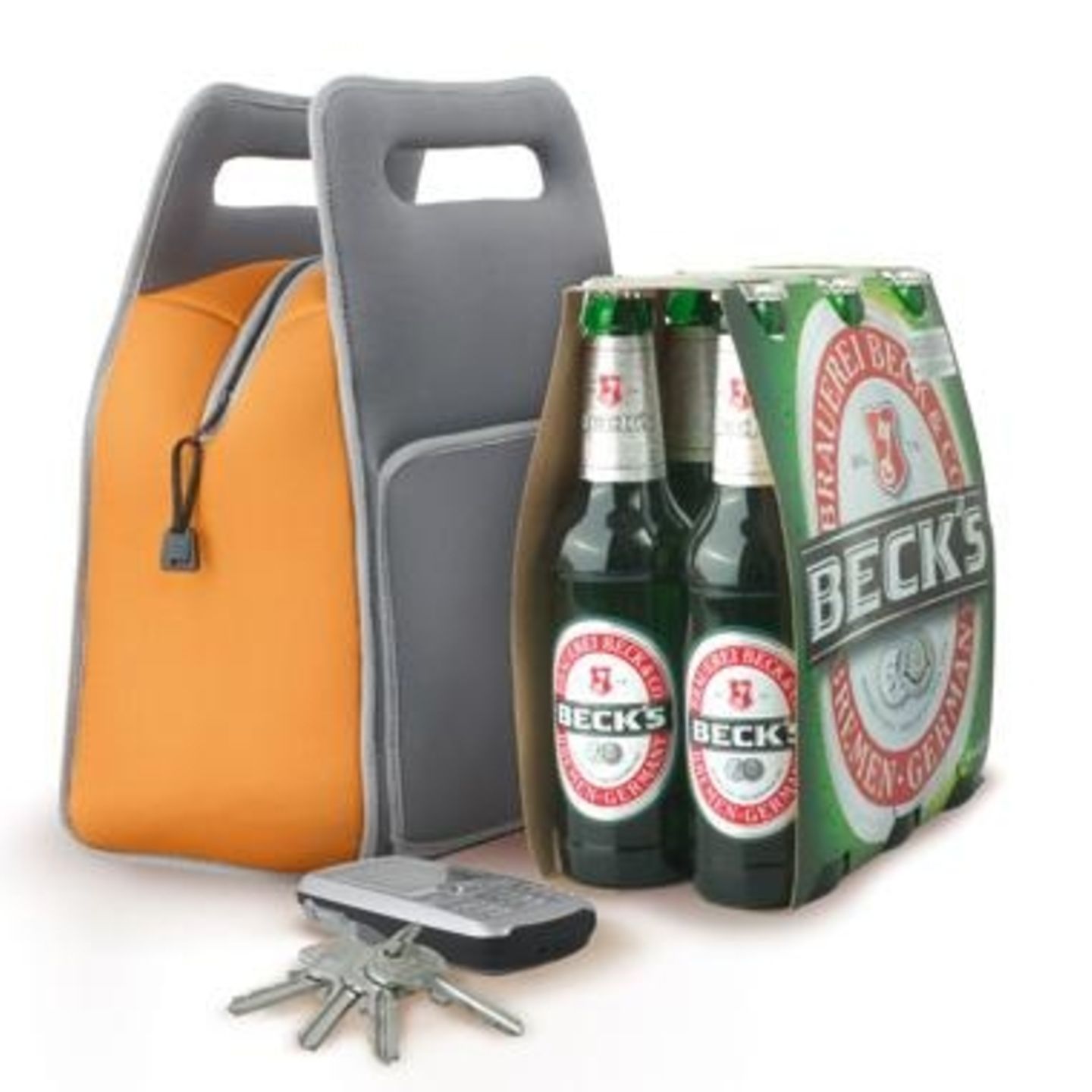 Wie bleibt mein Sixpack Bier bloß kalt, bis das Spiel los geht? So! Mit der <Mini-Kühltasche</b>, die genau die richtige Größe hat. Ca. 28 Euro über >> www.design3000.de