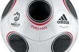 Der offizielle Spielball der UEFA EURO 2008TM von adidas mit Thermal Bonded-Technologie für höchste Ballkontrolle ist heiß begehrt. Also schnell bestellen. Die Kugel gibt es für 119,95 Euro zzgl. Versandkosten über >> www.sportscheck.com