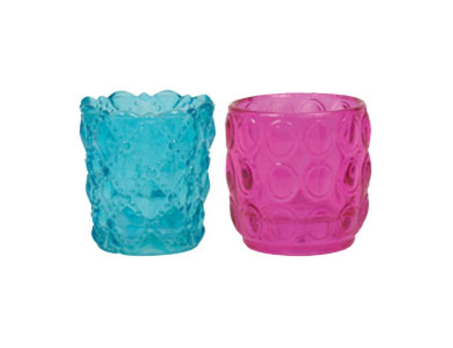 Diese bunten Gläser für Teelichter bekommt ihr in verschiedenen Farben und Formvarianten bei Bertine. Um drei Euro.